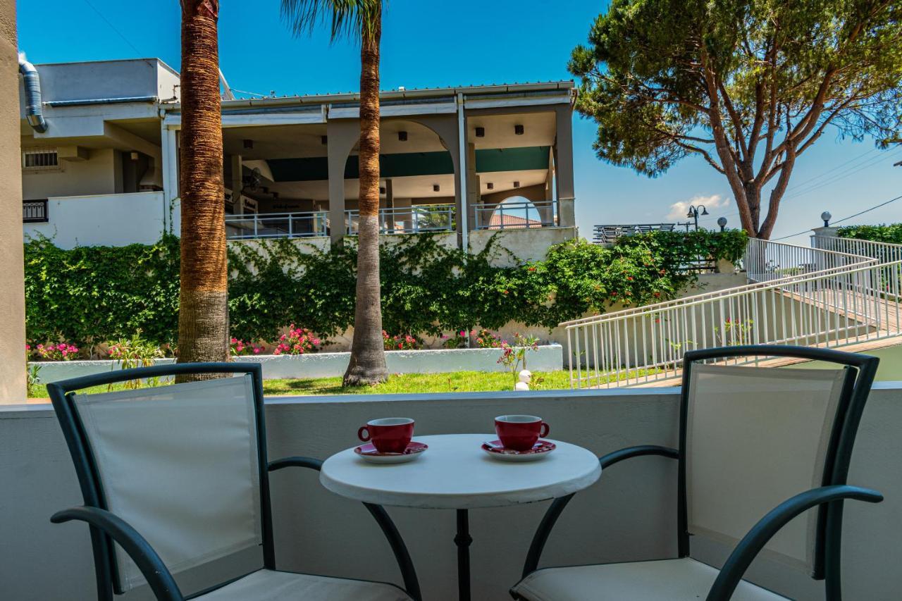 Hotel Denny's 3*