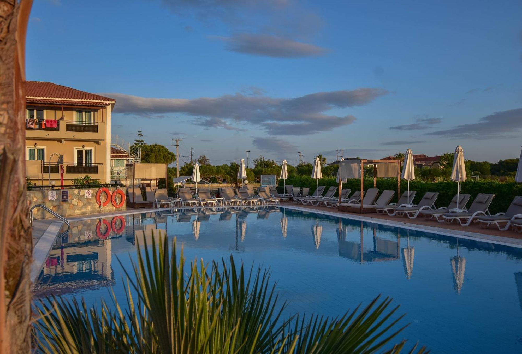 Hotel Denny's 3*